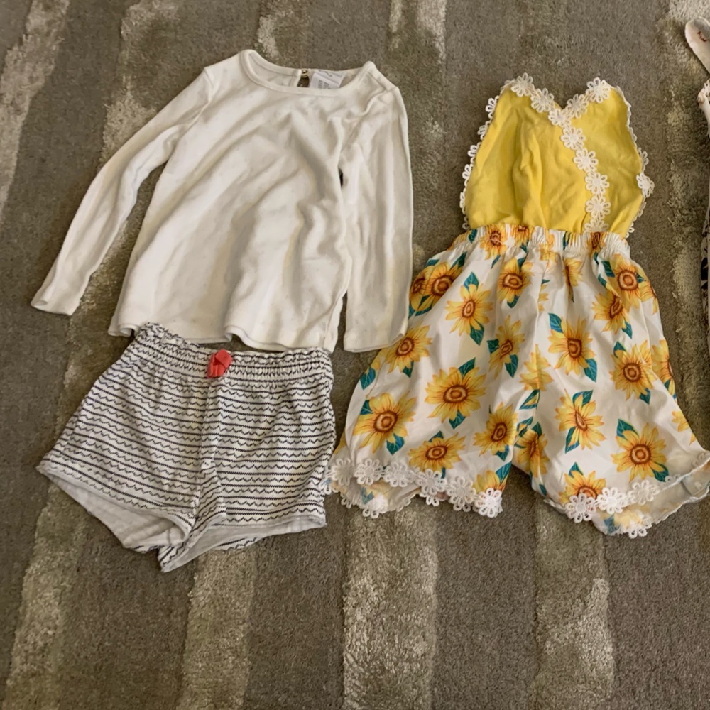 Infant clothing, 8 items total.